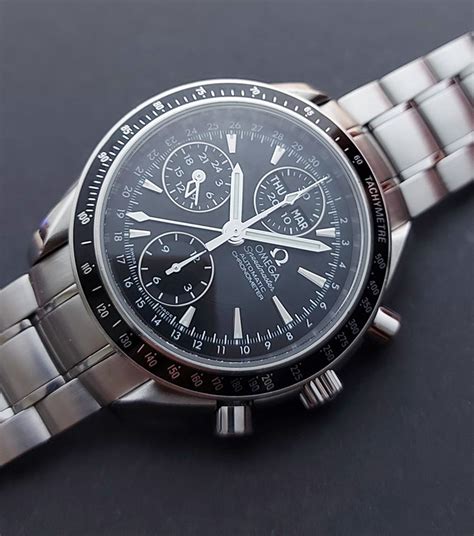 omega speedmaster day date 3220.50 reviews|omega 3520.50 vs 3220.